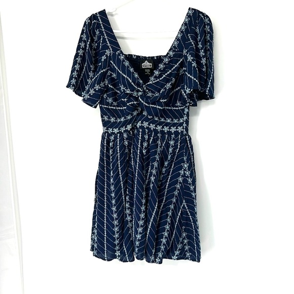 Angie NWT flutter sleeve smocked dress women’s small - Picture 1 of 8
